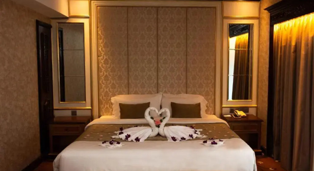 Sviitti Riverside Majestic Hotel