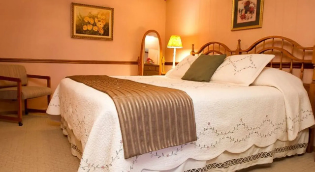 Red Bud Cove Bed & Breakfast Suites