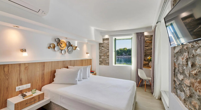 The Water Suites