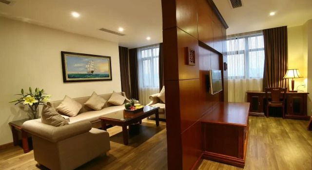 Двухместный люкс Western Hanoi Hotel