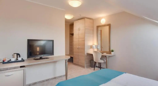 Двухместный номер Standard Мансарда Hotel Meridian