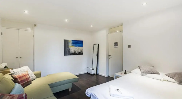 Double Room, Amazing and Cozy Near Kennington, Забронировать Отель Отели Англии 3 звезды, 3*