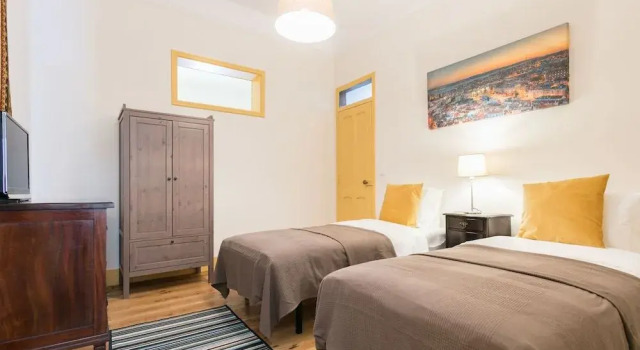 Vintage Apartment in Historic Lisbon