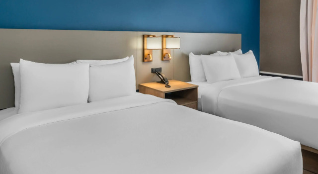 Четырёхместный номер Standard Comfort Inn Belleville