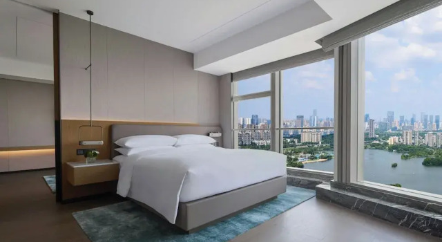 Двухместный люкс Executive Changsha Marriott Hotel West