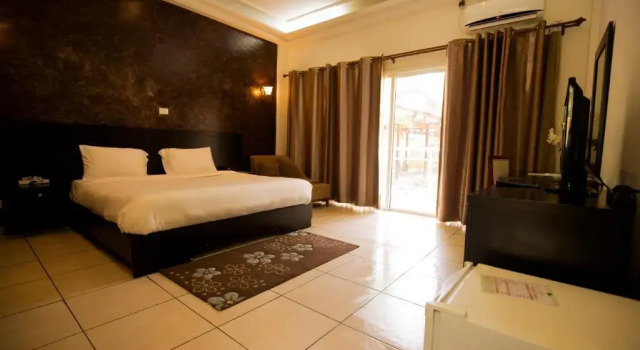 Номер Standard с балконом и с красивым видом из окна Hotel Palm Beach