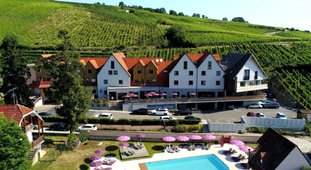 Четырёхместный семейный номер Standard Best Western Plus Hotel & SPA Le Schoenenbourg