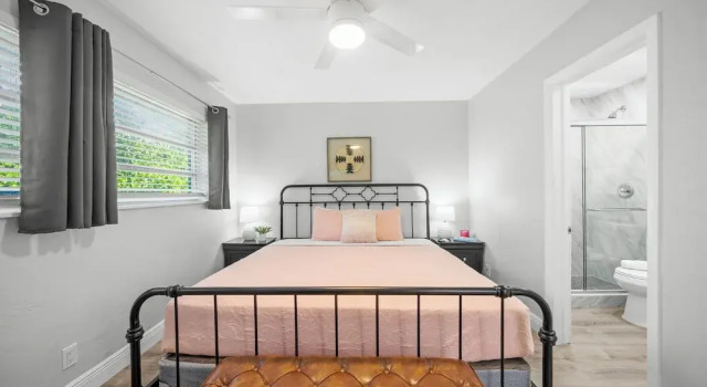 Номер Superior Bayview Regency Apartments By Lowkl