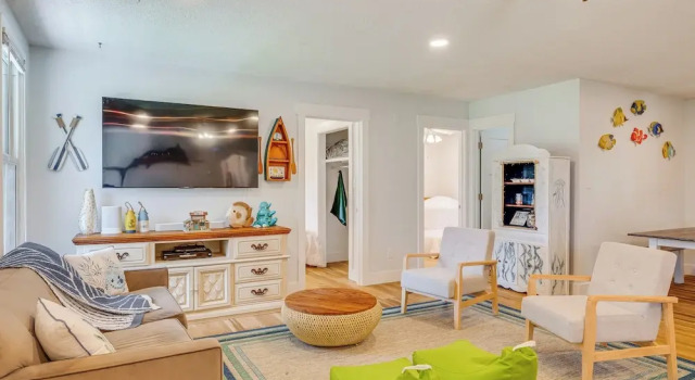 4 Mi to Radio Island Beach: Family Cottage, Book Vacation Home Beaufort North Carolina