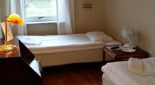 Abrins Hotel, Забронировать Отель Отели Вестерос с парковкой, рядом с Aros Congress Center, Парковка