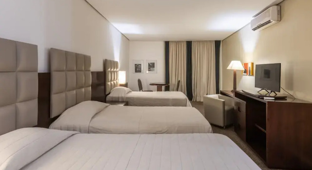 Трёхместный номер Superior DELPLAZA Marabá São Paulo