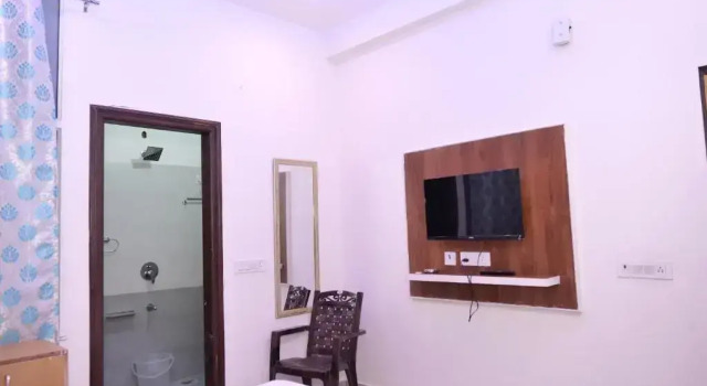HOTEL IRA Mansarovar Jaipur, Забронировать Отель Отели штата Раджастхана 4 звезды, 4*