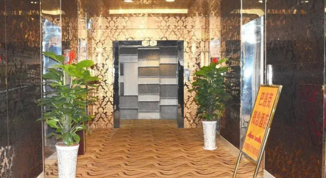 Baroque Hotel