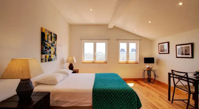 Студия A new Studio Apartment With Amazing Views of the River Tagus