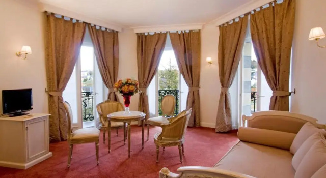 Люкс Grand Hôtel Moderne