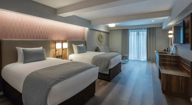Deluxe Family Twin room The Gresham Hotel