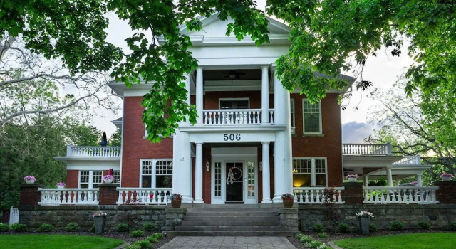 The Nordic Pineapple B&B, Book Bed and Breakfast 3-stjernede hoteller i Michigan, 3*