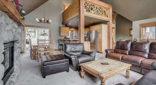 Cabin in the Pines 4