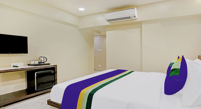 Номер Standard Treebo Premium Golden Bliss Trimurti Nagar Square