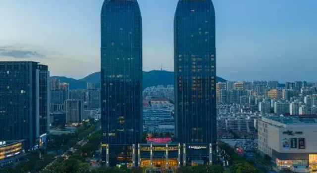 Holiday Inn Express Wuxi Taihu, Rezerwuj Hotel Hotele 4-gwiazdkowe w Wuxi, 4*