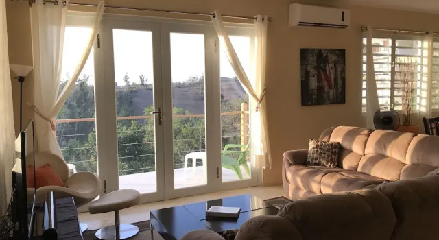 Коттедж Mango Hill Retreat