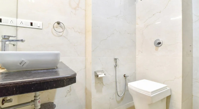 Номер Executive Fabhotel Golden Palms