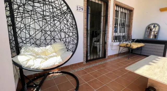 Nice Ground Floor Apartment with Communal Pool in Los Dolses LD279