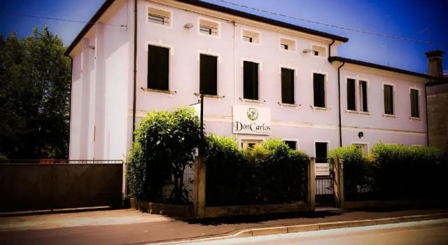 Bed & Breakfast Don Carlos, Prenota Hotel Hotel a Veneto con parcheggio, Parcheggio