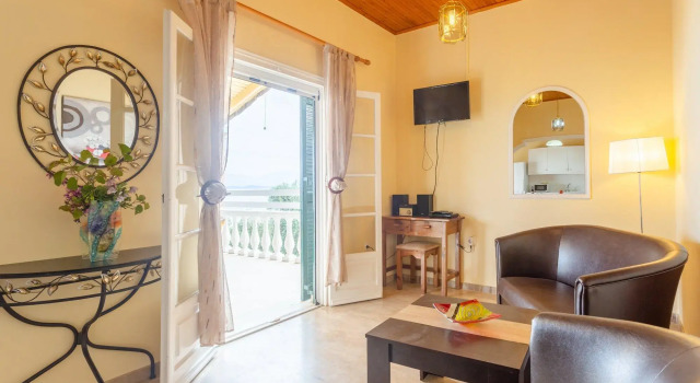 Villa Thespina Large Private Pool Walk to Beach Sea Views A C Wifi - 2280, Забронировать Вилла Отели периферии Ионических островов с парковкой, Парковка