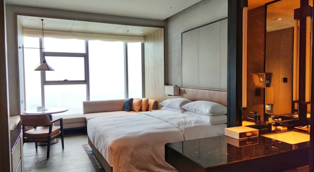 Двухместный номер Executive Courtyard by Marriott Luoyang