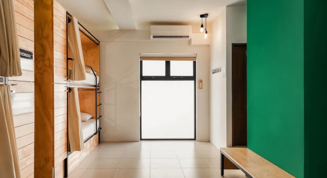 Кровать в общем номере (женский номер) Nomads Hotel & Rooftop Pool Cancun