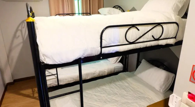 Full Moon' House - Hostel