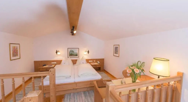 Люкс Der Erlhof Restaurant & Landhotel