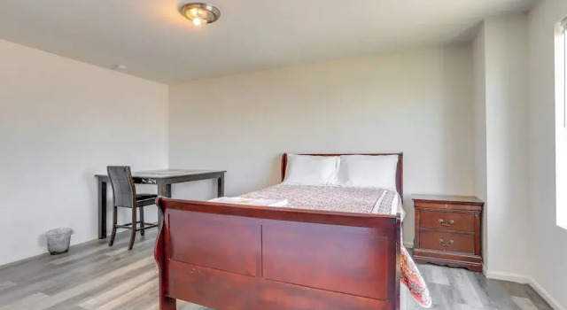 10 Mi to Dia: Family Home w/ Yard!, Prenota Casa vacanze Hotel a Denver con parcheggio, Parcheggio