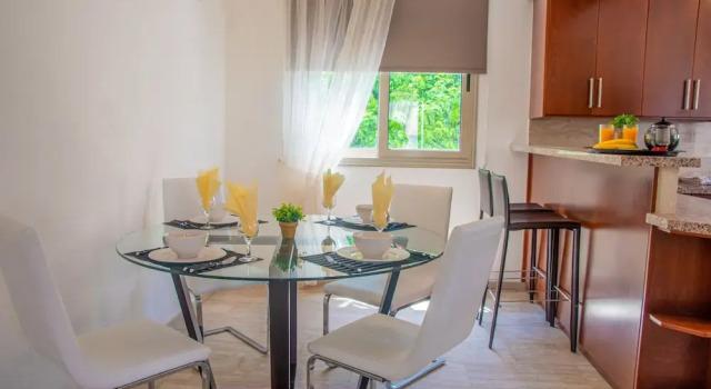 Villa Adonis - Sandy Beach Villas, Book Villa 3-stjernede hoteller i Neo Chorio, 3*