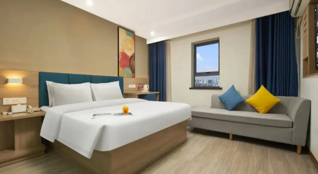 7 Days Premium Hotel (Changsha West Bus Station Meixi Lake East Subway Station), Prenota Hotel Hotel a Changsha con parcheggio, Parcheggio