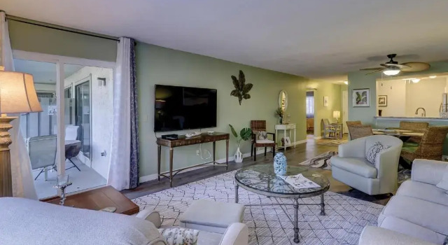 28 Springwood 2 BR Condo Forest Beach, Забронировать Отель Отели Южной Каролины с бассейном, Бассейн