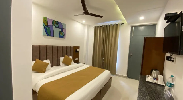 Двухместный номер Deluxe с балконом и с видом на горы Hotel Shiva Yog Sthal