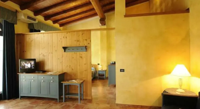 Agriturismo Gian Galeazzo Visconti, Забронировать Дом для отпуска Коттеджи Валеджо-суль-Минчо, Коттедж
