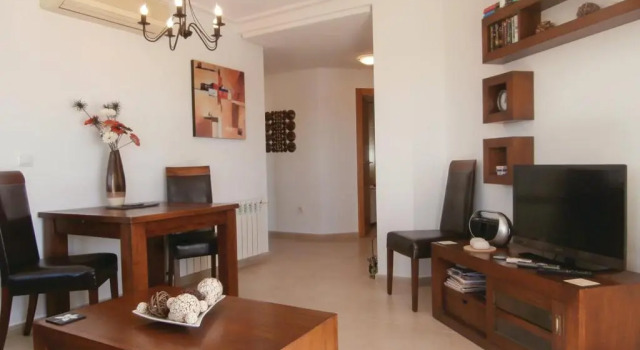 Lovely Apartment Overlooking Golf Course Lake - AO21622, Varaa Huoneisto Murcia Murcia