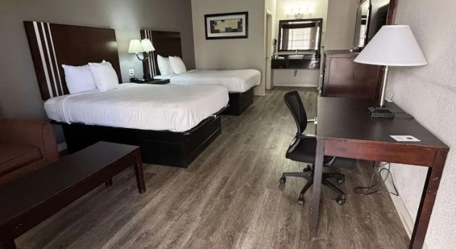 Четырёхместный номер Standard Americas Best Value Inn Monroe