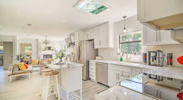 Коттедж Riverside New Magnolia Springs Home w/ Dock, Beach