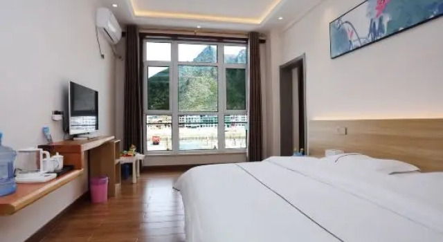 Люкс Q+ Honghoufang Homestay (Yesanpo Bailixia Scenic Area)