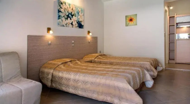 Studio Nikos, Book Hotel Hotels in Pythagoreio with a Pool, Swimming Pool