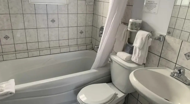 Четырёхместный люкс Standard Sunny Beach Motel