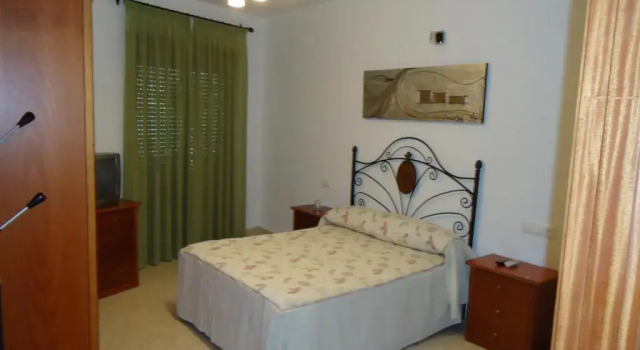 Двухместный номер Standard с балконом и с красивым видом из окна Hostal Los Claveles