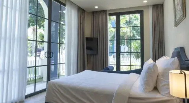 Номер Deluxe Wonderland Royal Mansions Ho Tram