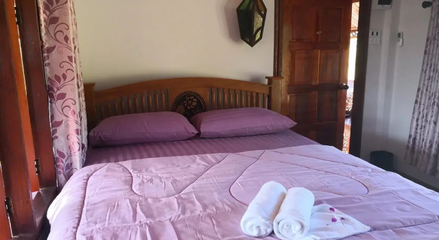 Pumaka Resort, Varaa Lomakeskus Hotellit North-Eastern Thailand pysäköinnillä, Pysäköinti
