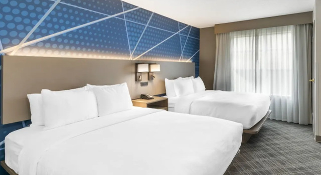 Люкс c 1 комнатой Comfort Inn & Suites Hampton near Coliseum