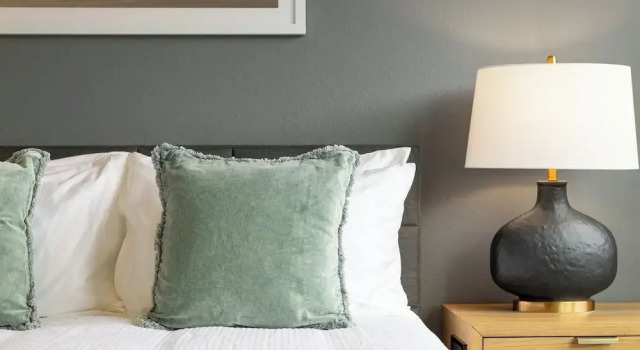 Апартаменты с 2 комнатами Landing Apartments Royal Oak Madison Heights